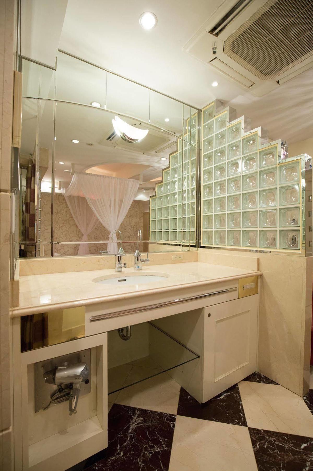 Hotel An Shinjuku Kabukicho (Adults Only) Токіо Екстер'єр фото