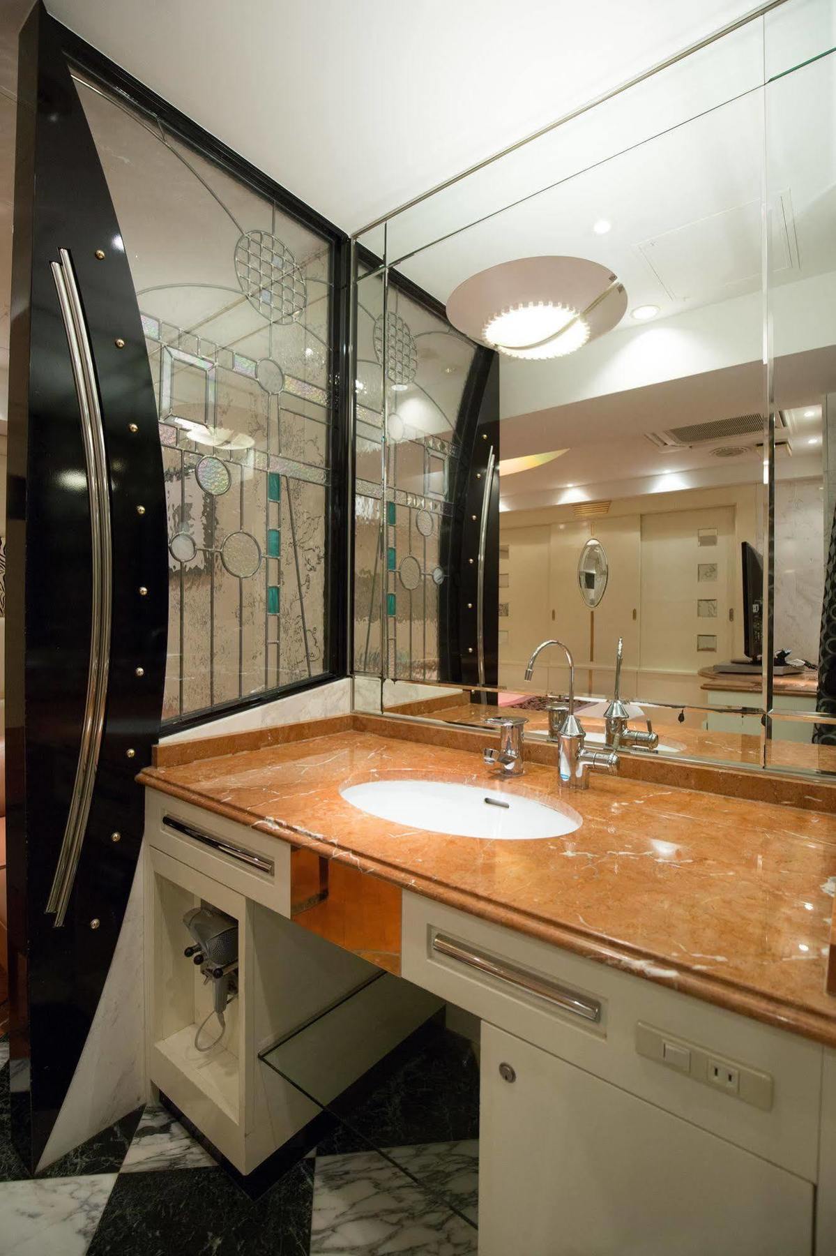 Hotel An Shinjuku Kabukicho (Adults Only) Токіо Екстер'єр фото